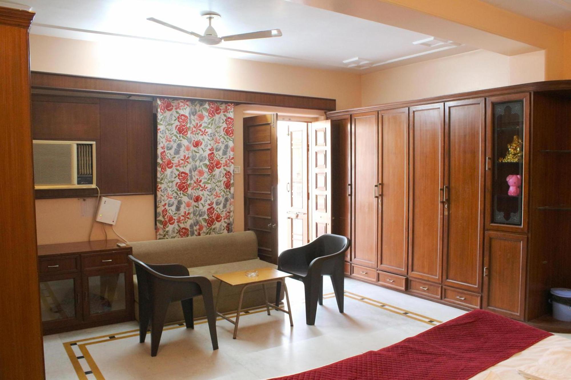 Pink Cozzy Hotel 3*