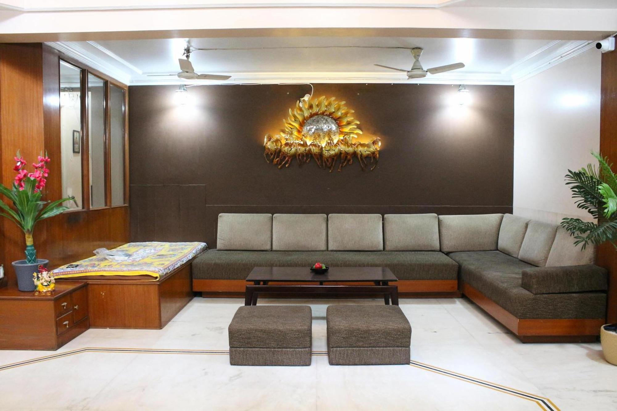 Hotel Pink Cozzy 3*