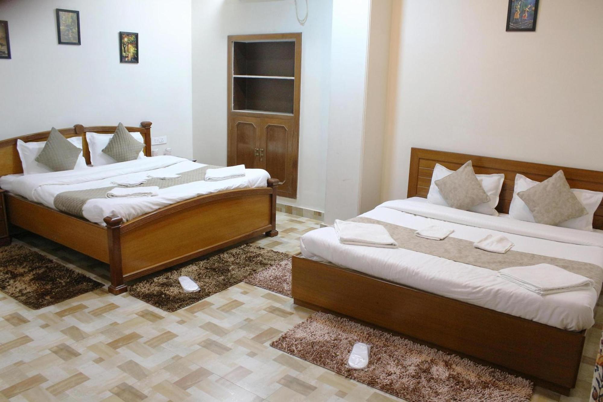 Hotel Pink Cozzy Jaipur